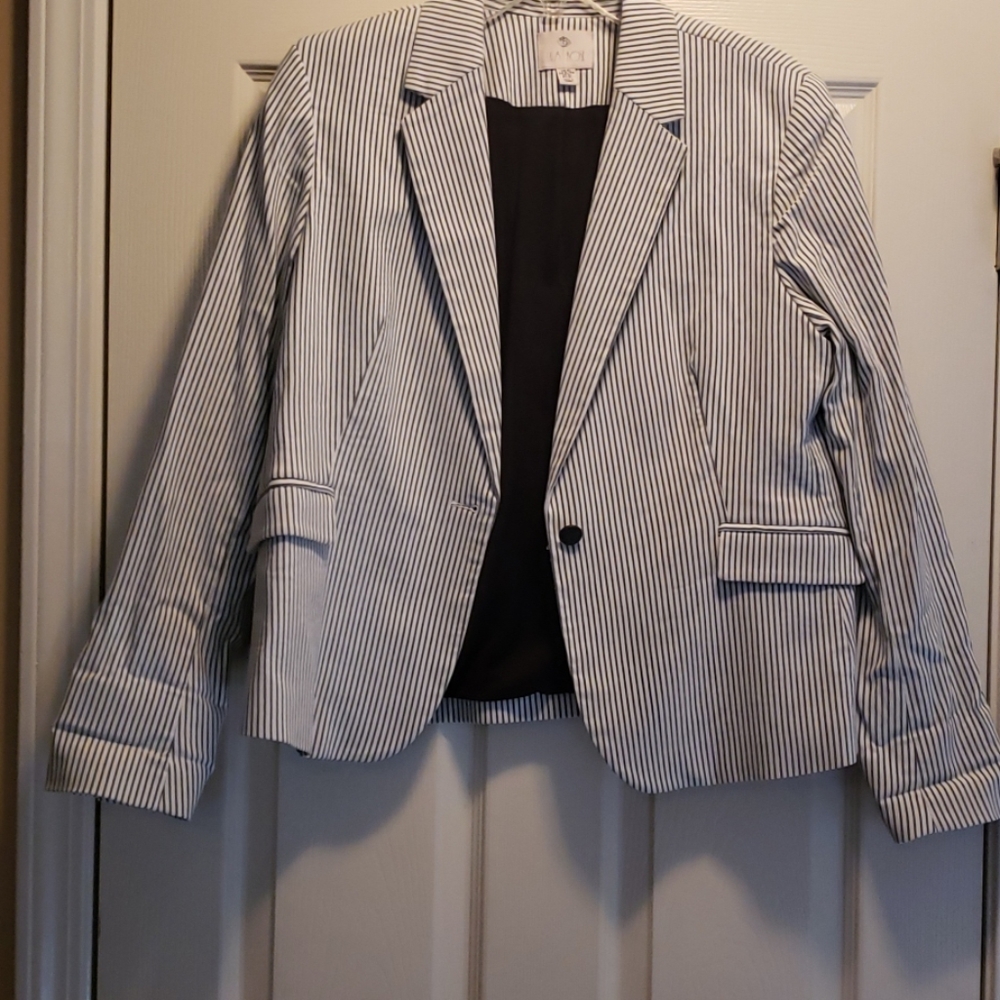 Jacket - Picture 2 of 2